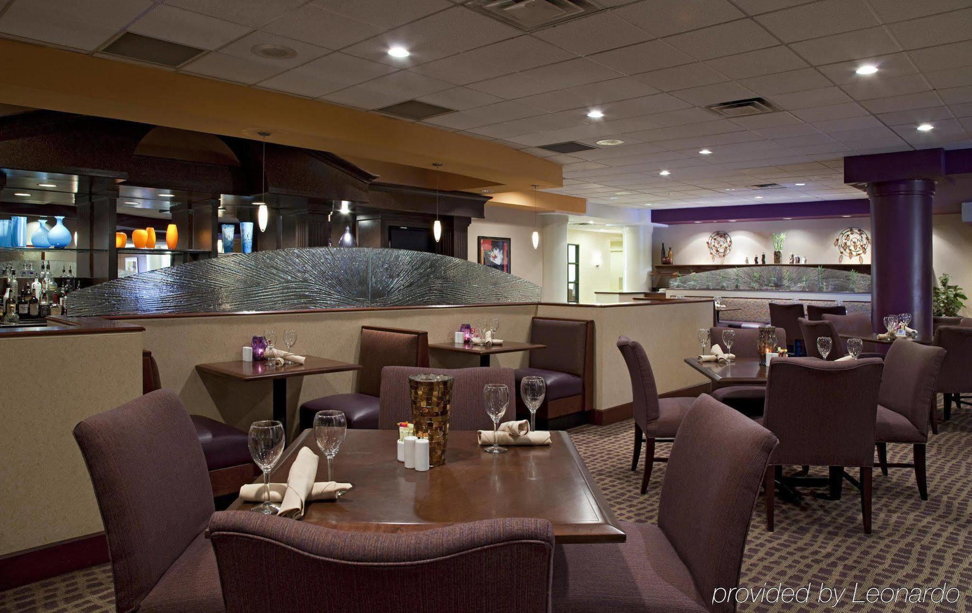Doubletree Suites By Hilton Hotel Cincinnati - Blue Ash Sharonville Restaurace fotografie